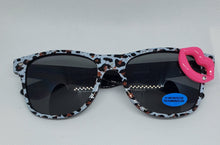 Load image into Gallery viewer, Smiling Princess (kids)